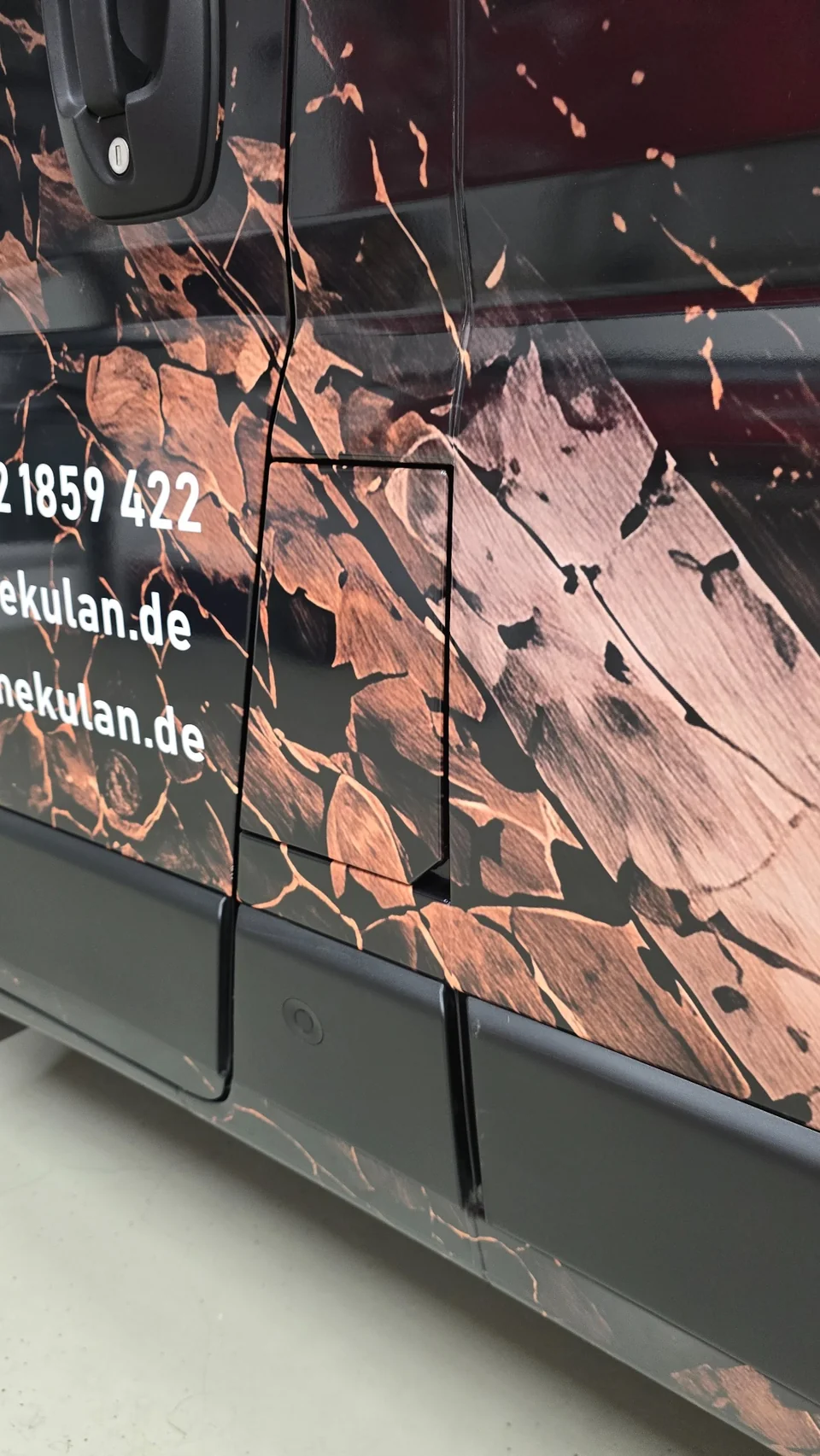 Fahrzeugwerbung · Detail der Foliengestaltung